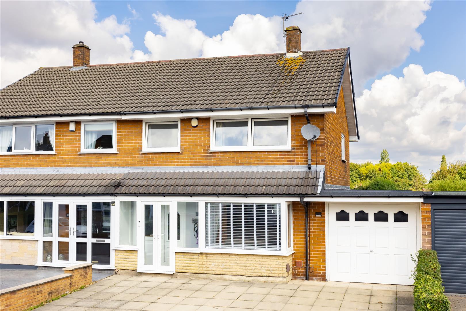 3 bed property in Hargreaves Avenue, Leyland